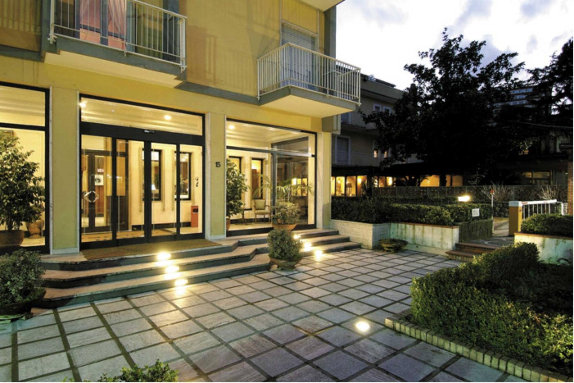 American Hotel Pozzuoli Exterior foto
